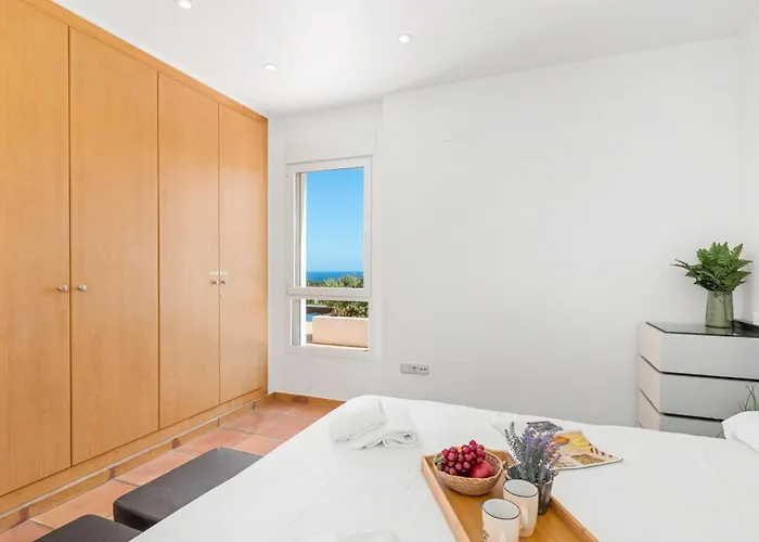 Moderna - Plusholidays Ifach