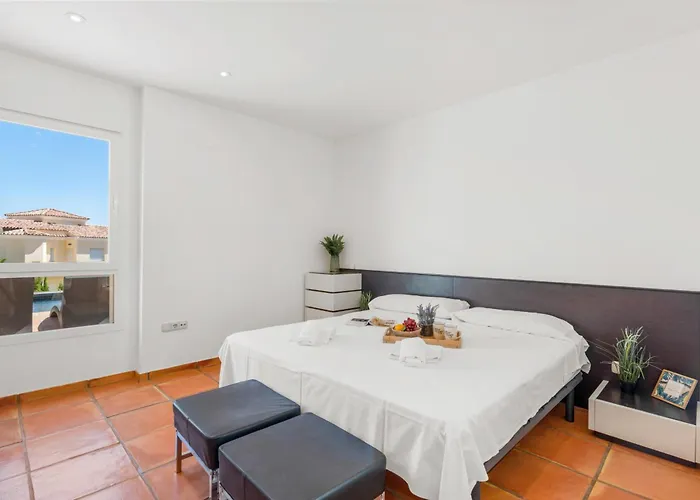 Villa Moderna - Plusholidays Ifach