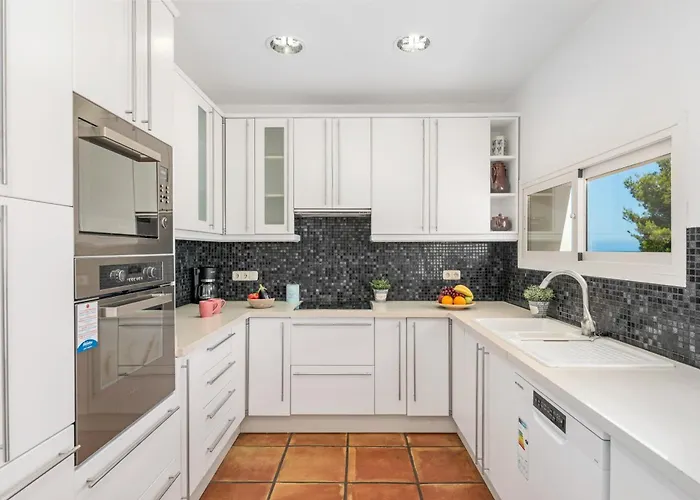 Moderna - Plusholidays Villa Ifach