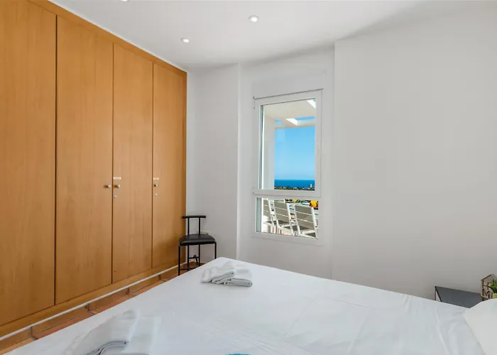 Villa Moderna - Plusholidays *