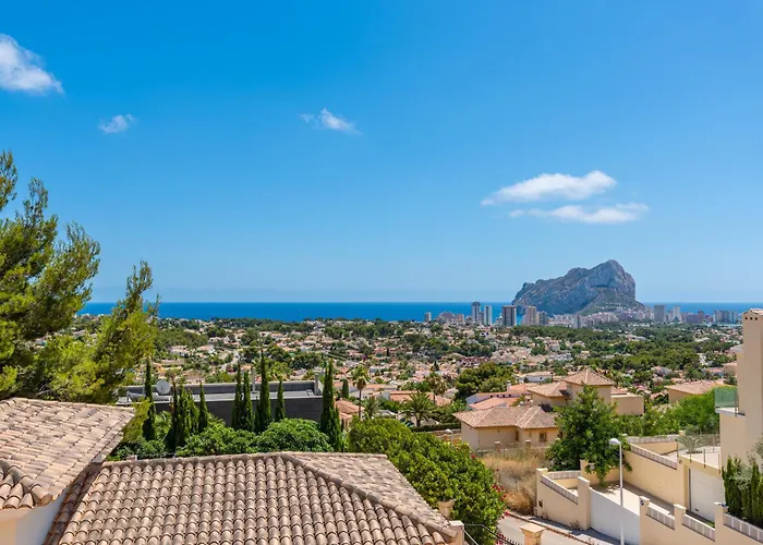 Moderna - Plusholidays * Ifach